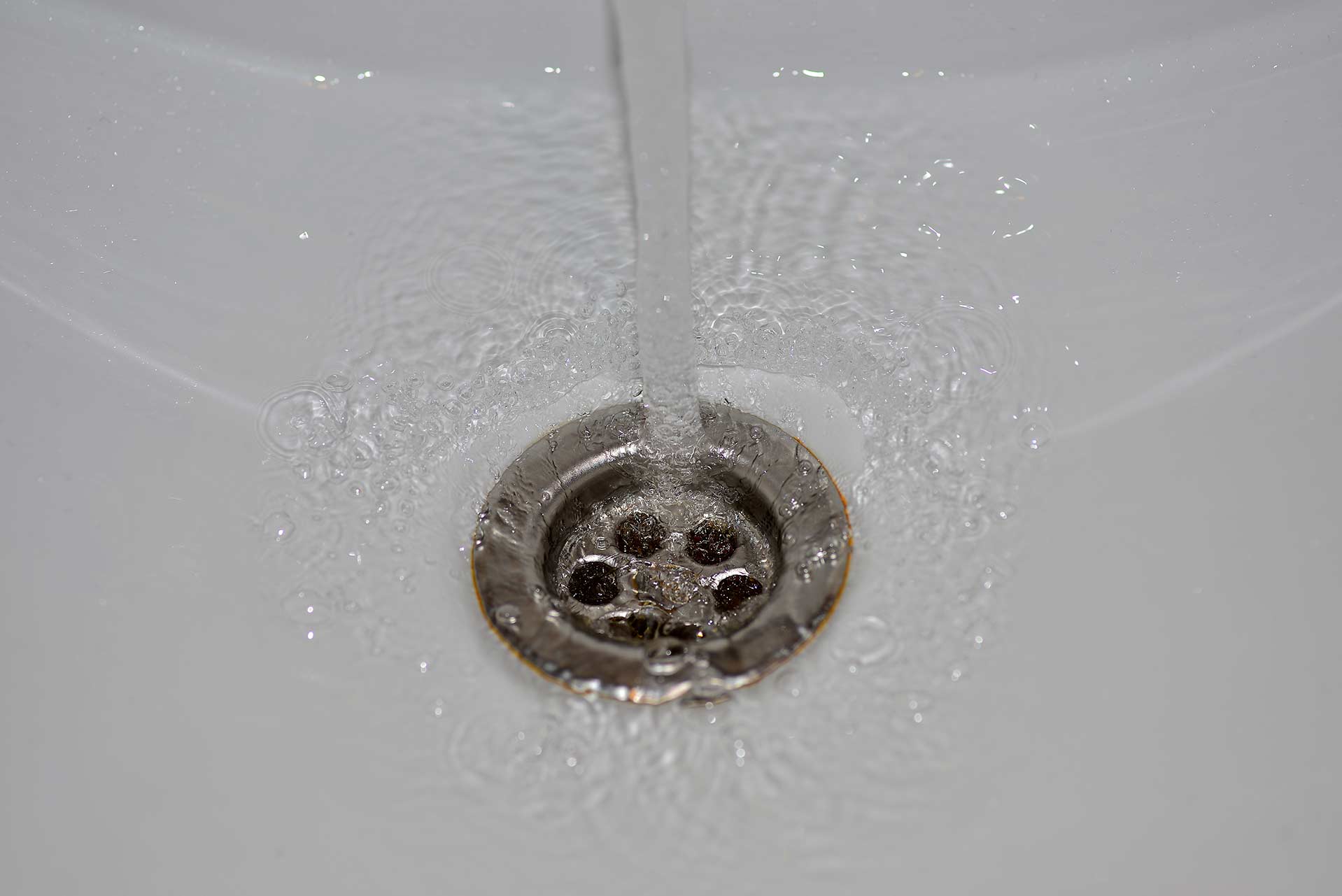 A2B Drains provides services to unblock blocked sinks and drains for properties in Oldham.